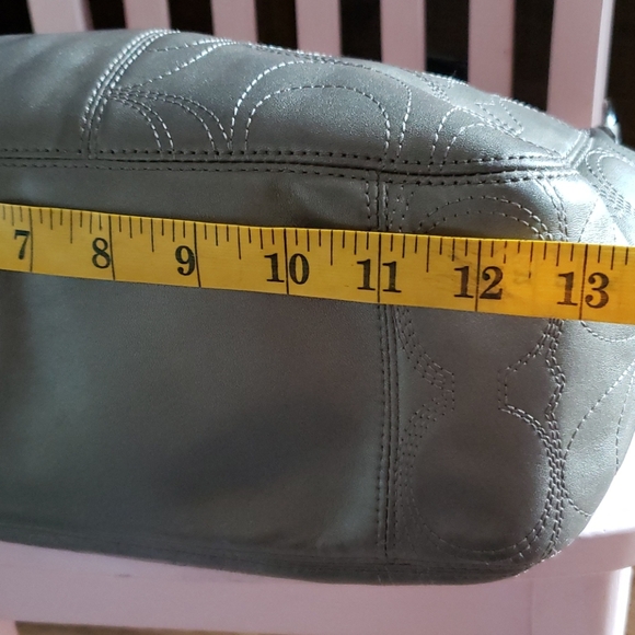 Coach all leather gray purse - Picture 5 of 8